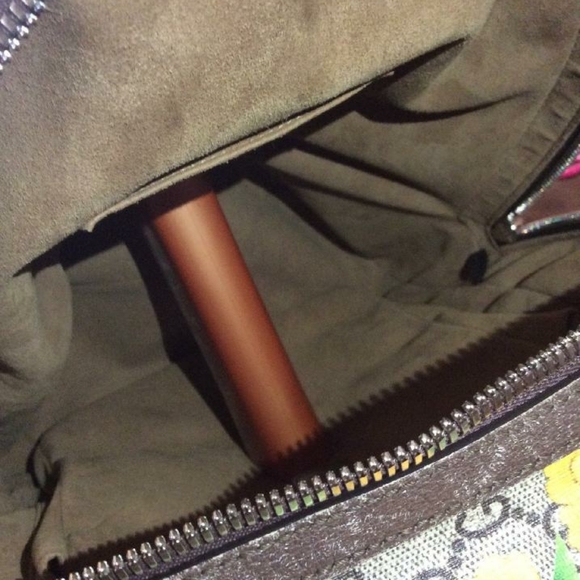 Gucci back pack - Picture 4 of 6